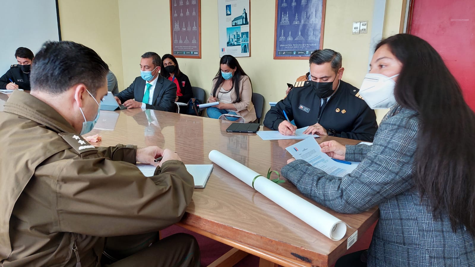 Lee más sobre el artículo Delegada convoca a policías y servicios públicos para reforzar control y fiscalización en semana santa