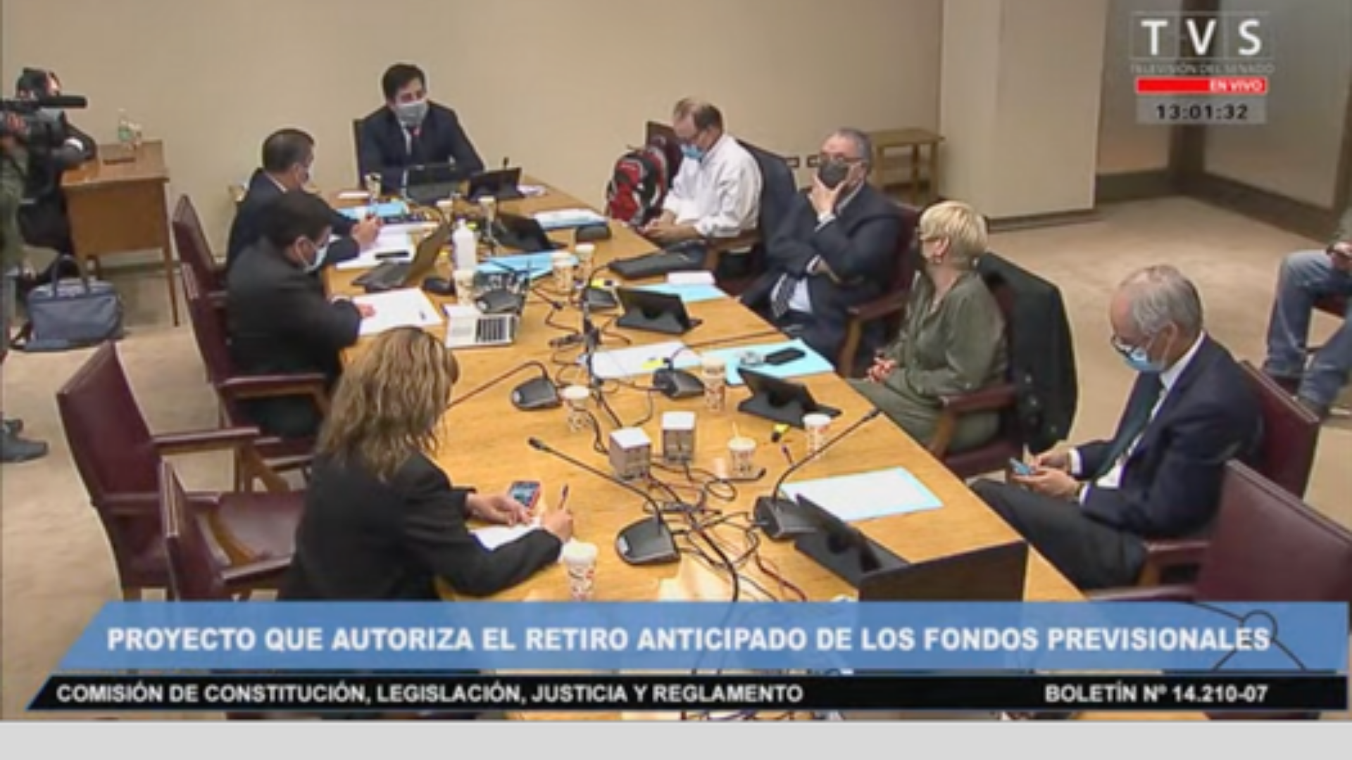 Lee más sobre el artículo AHORA: COMISIÓN DEL SENADO APRUEBA EN GENERAL CUARTO RETIRO DE FONDOS DE AFP, PROYECTO DEBERÁ VOTARSE EN SALA