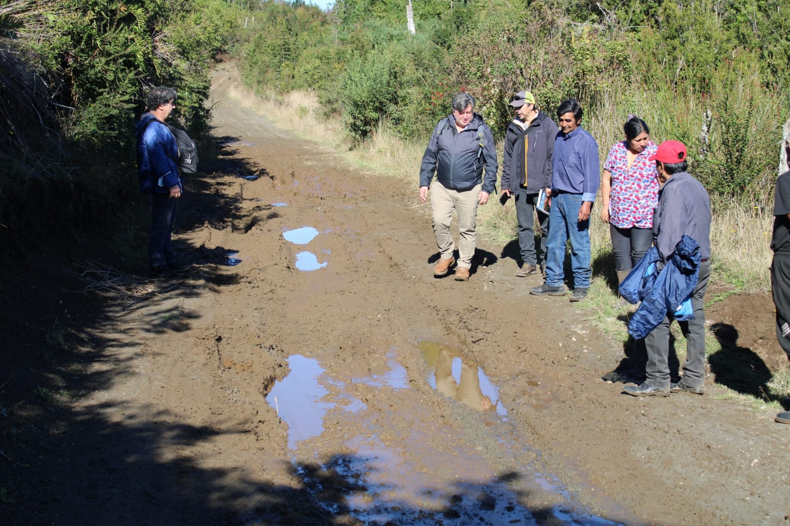 Lee más sobre el artículo #Quellón:  PROYECTAN MEJORAMIENTOS PARA CAMINOS DE ISLA CAILIN