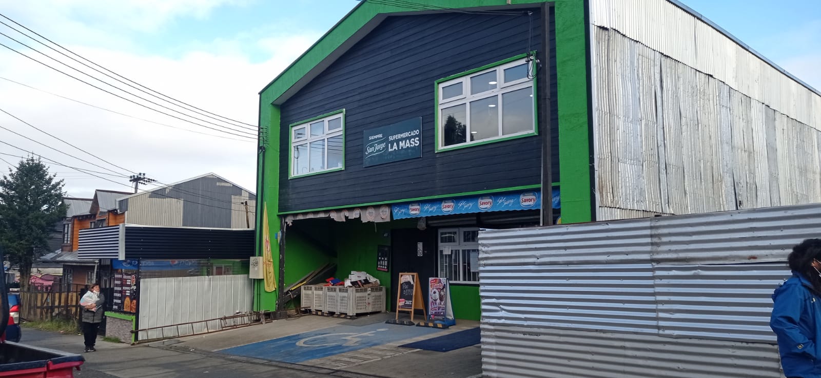 Lee más sobre el artículo ROBAN CAJA FUERTE EN SUPERMERCADO DE CASTRO ALTO