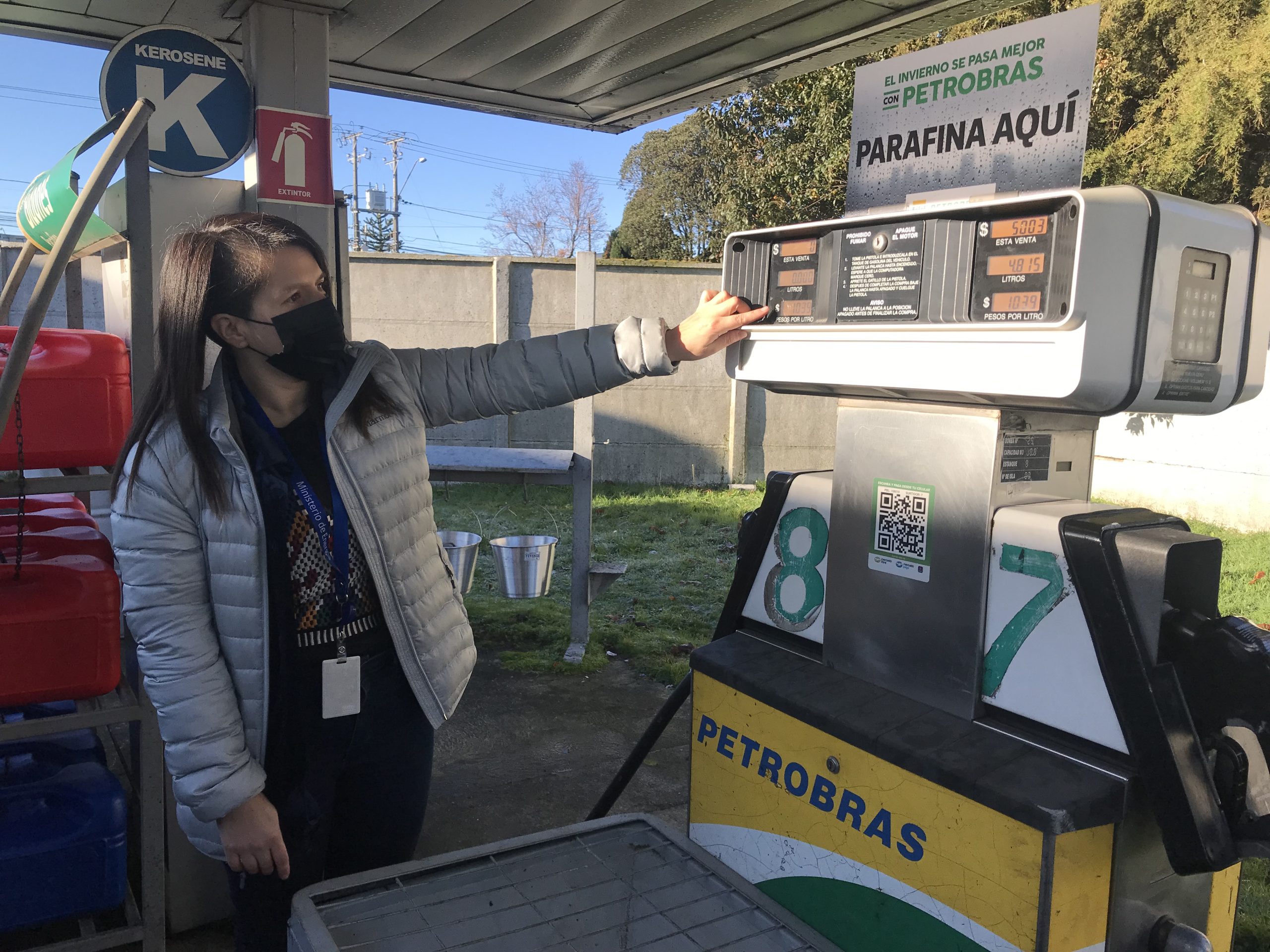 Lee más sobre el artículo Seremi de Energía y SEC monitorean precios de las parafinas en servicentros de la región de Los Lagos