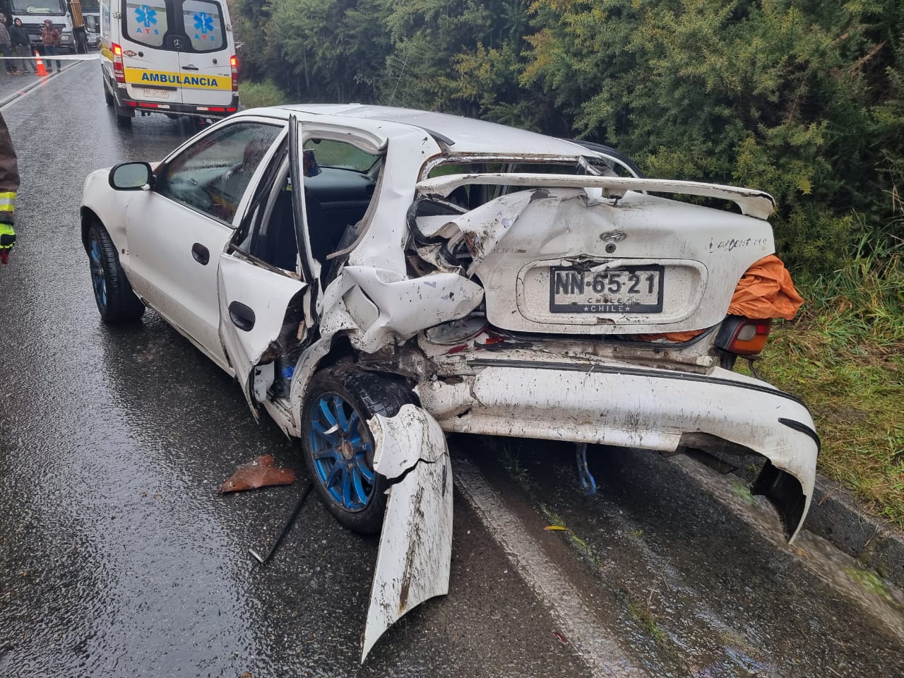 Lee más sobre el artículo AGREDEN A BOMBERO EN CHOQUE POR ALCANCE EN SECTOR TEUPA