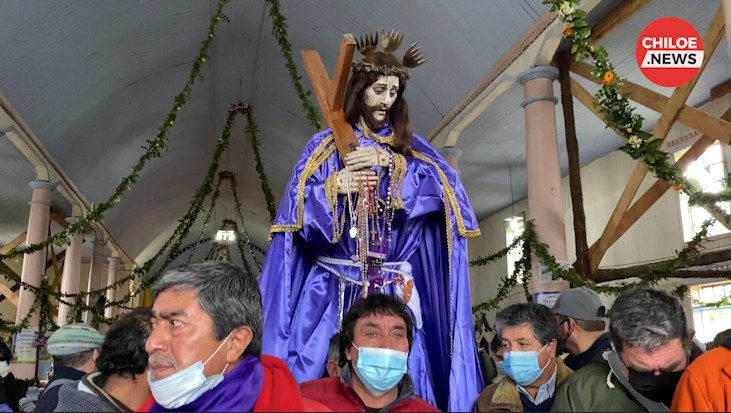 Lee más sobre el artículo ChiloeNews estuvo en el retorno de la Festividad del Nazareno aquí les dejamos el registro de nuestro trabajo