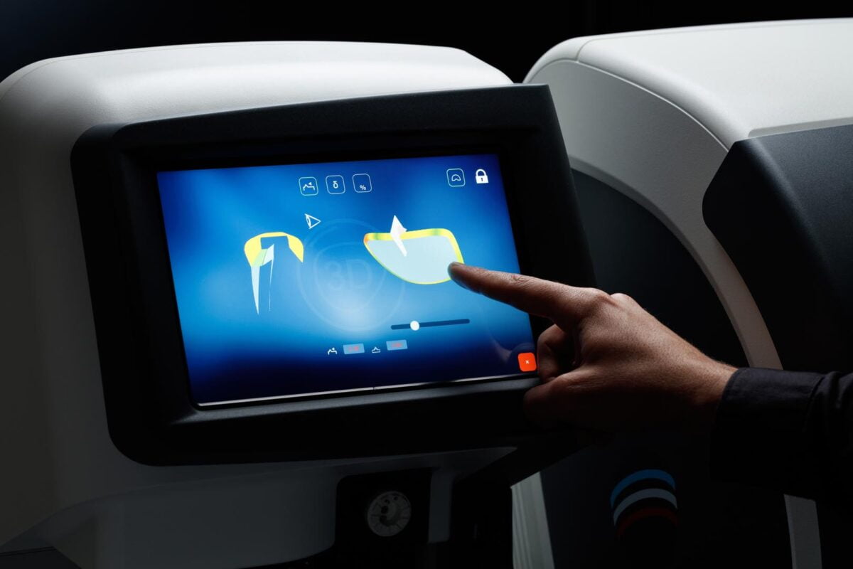 Lee más sobre el artículo Óptica Chiloé incorporó revolucionaria tecnología 3D desarrollada en Francia para la elaboración de lentes ópticos en Castro