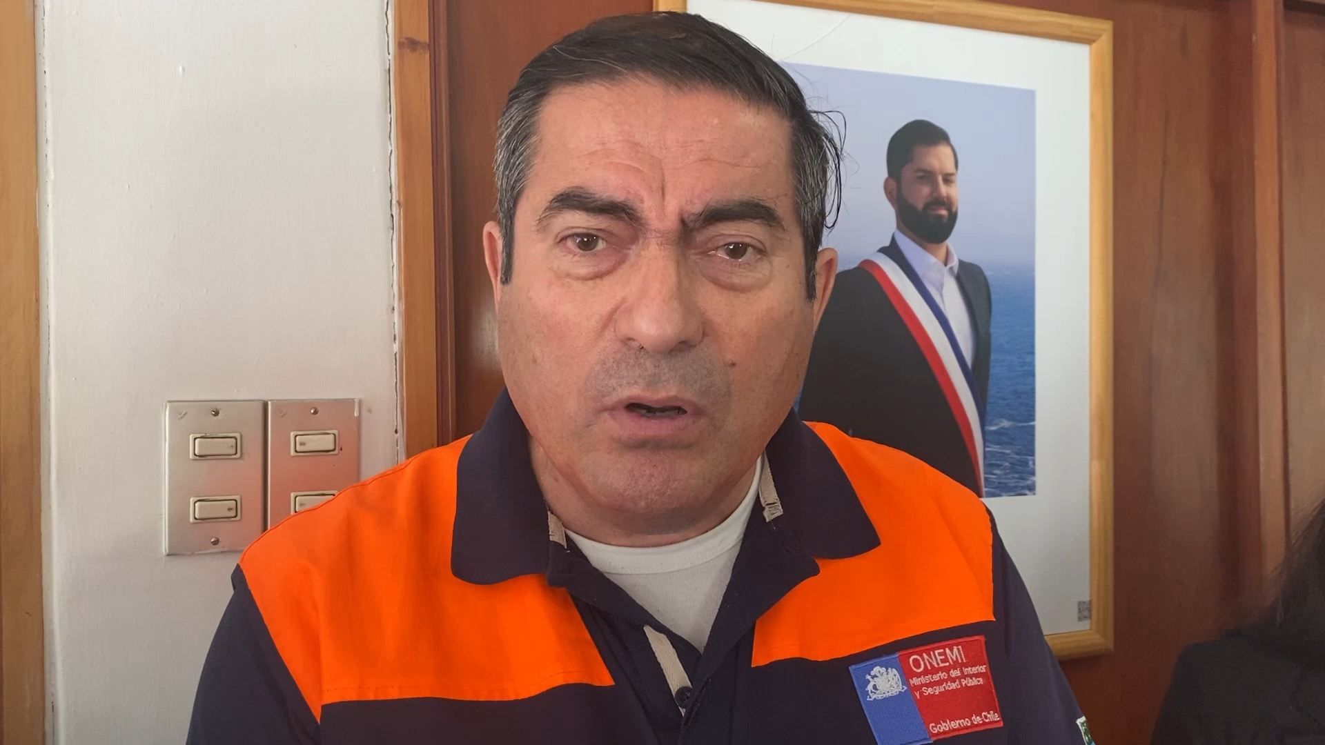 Lee más sobre el artículo Director Regional de ONEMI desliza responsabilidad de Bomberos Castro por deudas generadas por devolución de recursos gastados en incendios forestales