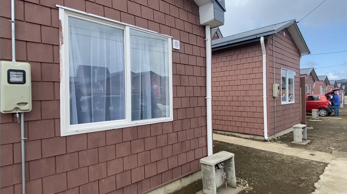 Lee más sobre el artículo Hoy se entregó la última partida de viviendas de la reconstrucción de la población Camilo Henríquez.