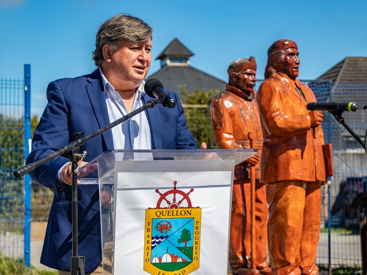 Lee más sobre el artículo Millonarios anuncios en pavimentación y mantención de caminos, luego de reunión con Vialidad y representante regional del Ministerio de Obras Públicas.