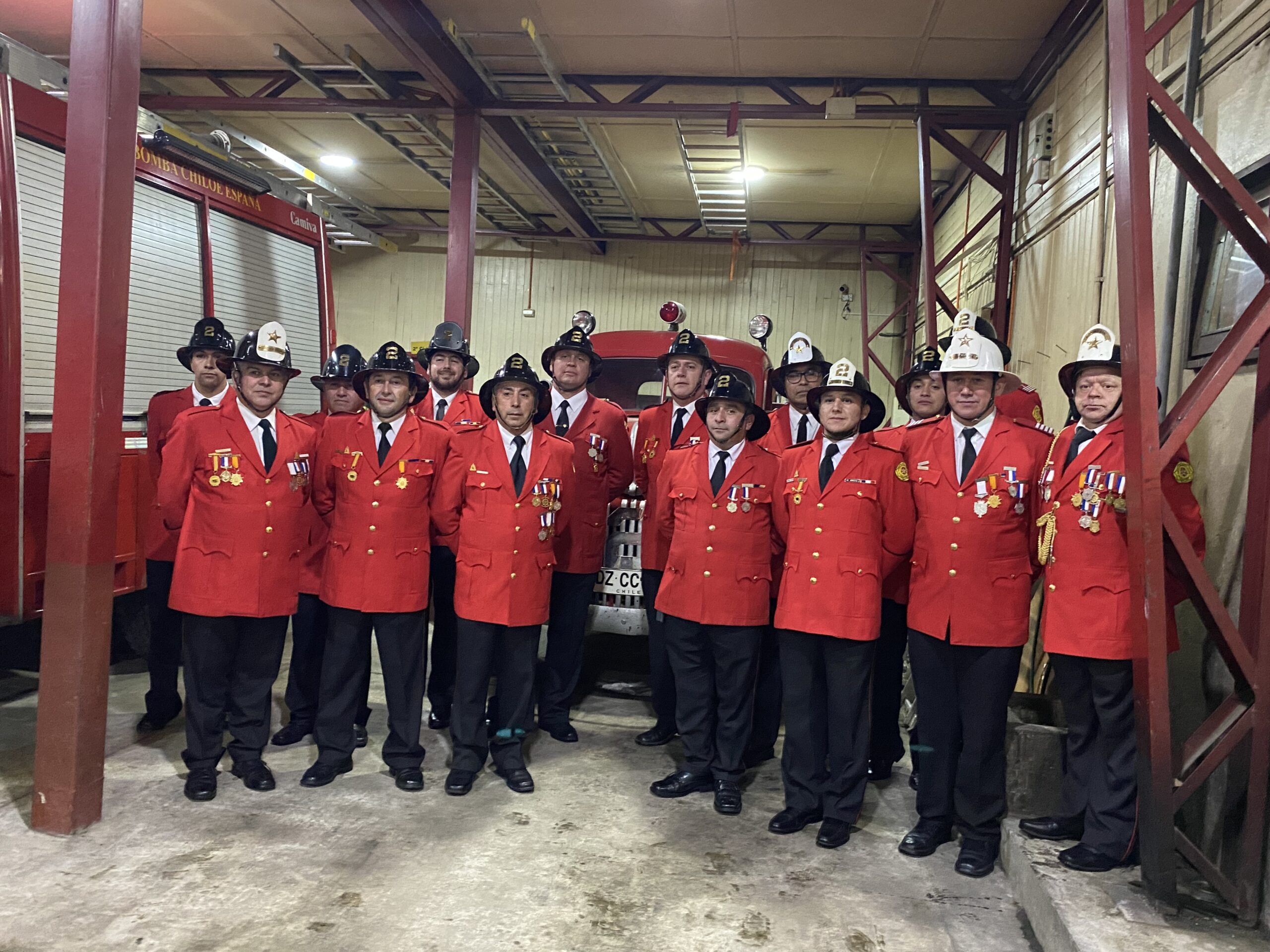 Lee más sobre el artículo 127 años de vida celebró el Cuerpo de Bomberos de Castro