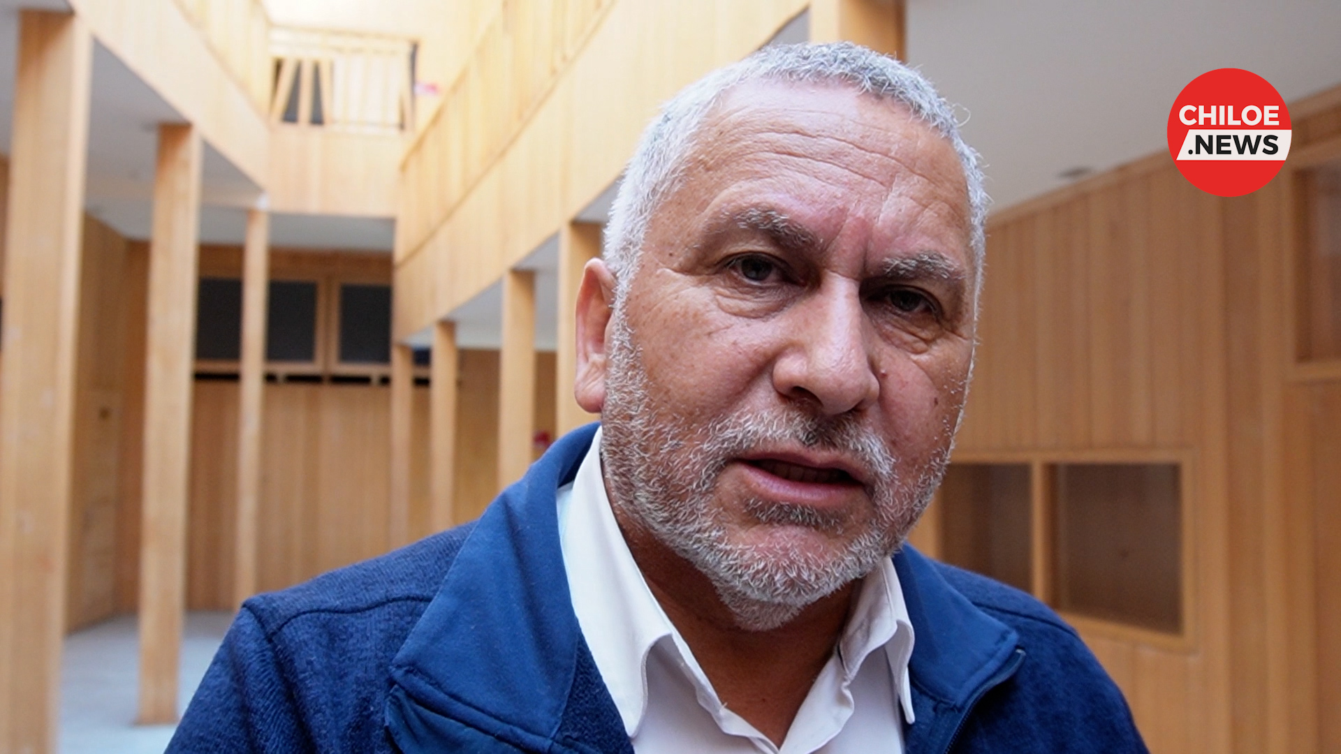 Lee más sobre el artículo Alcalde Carlos Gómez y crisis de la educación de Ancud: «Aquí no es que se esté llevando la plata para la casa, aquí no alcanzan los recursos»