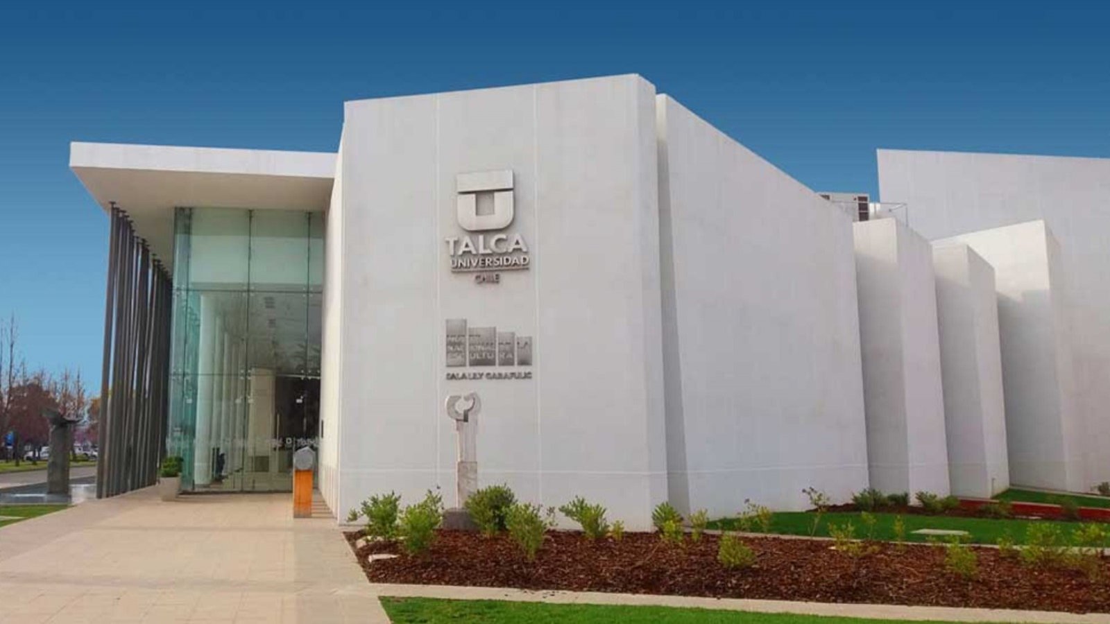 Lee más sobre el artículo Cierran campus de Universidad de Talca por posible brote de gripe aviar