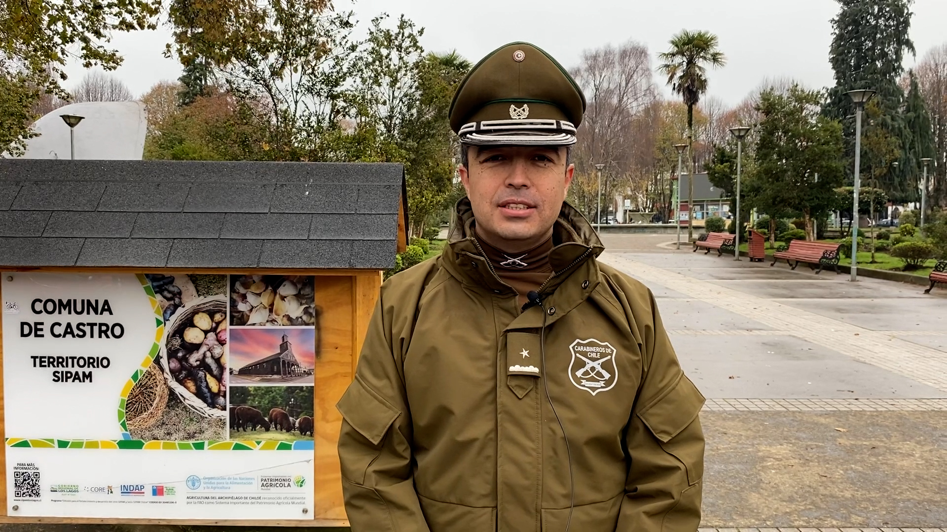 Lee más sobre el artículo Joven de 20 años recibe apoyo de dos cabos de Carabineros de Dalcahue en el nacimiento de su hija