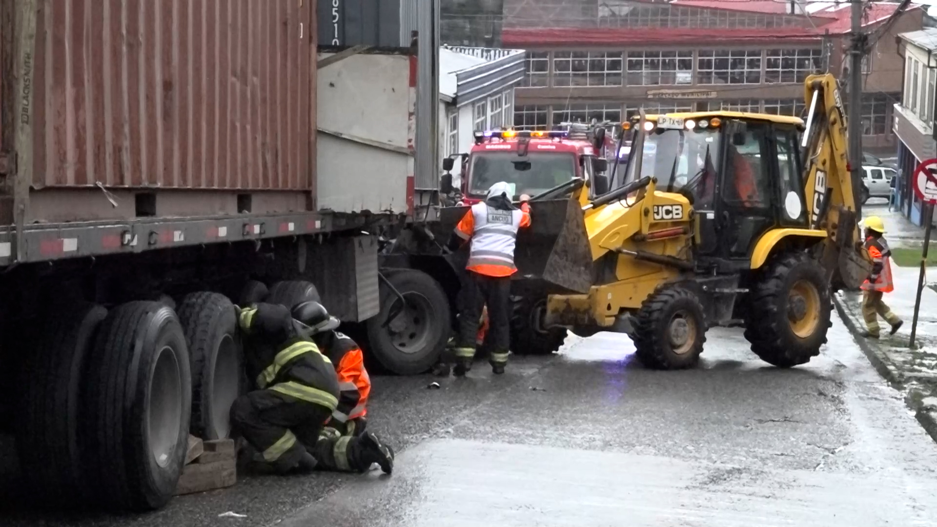 Lee más sobre el artículo Mujer es arrollada por un camión de gran tonelaje en Ancud: