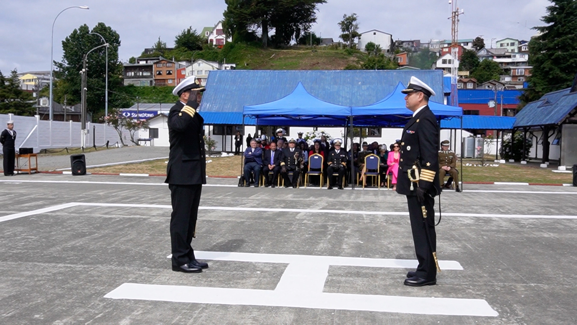 Lee más sobre el artículo Nuevo Gobernador Marítimo de Castro: Capitán de Fragata Ricardo Cárcamo asume el mando