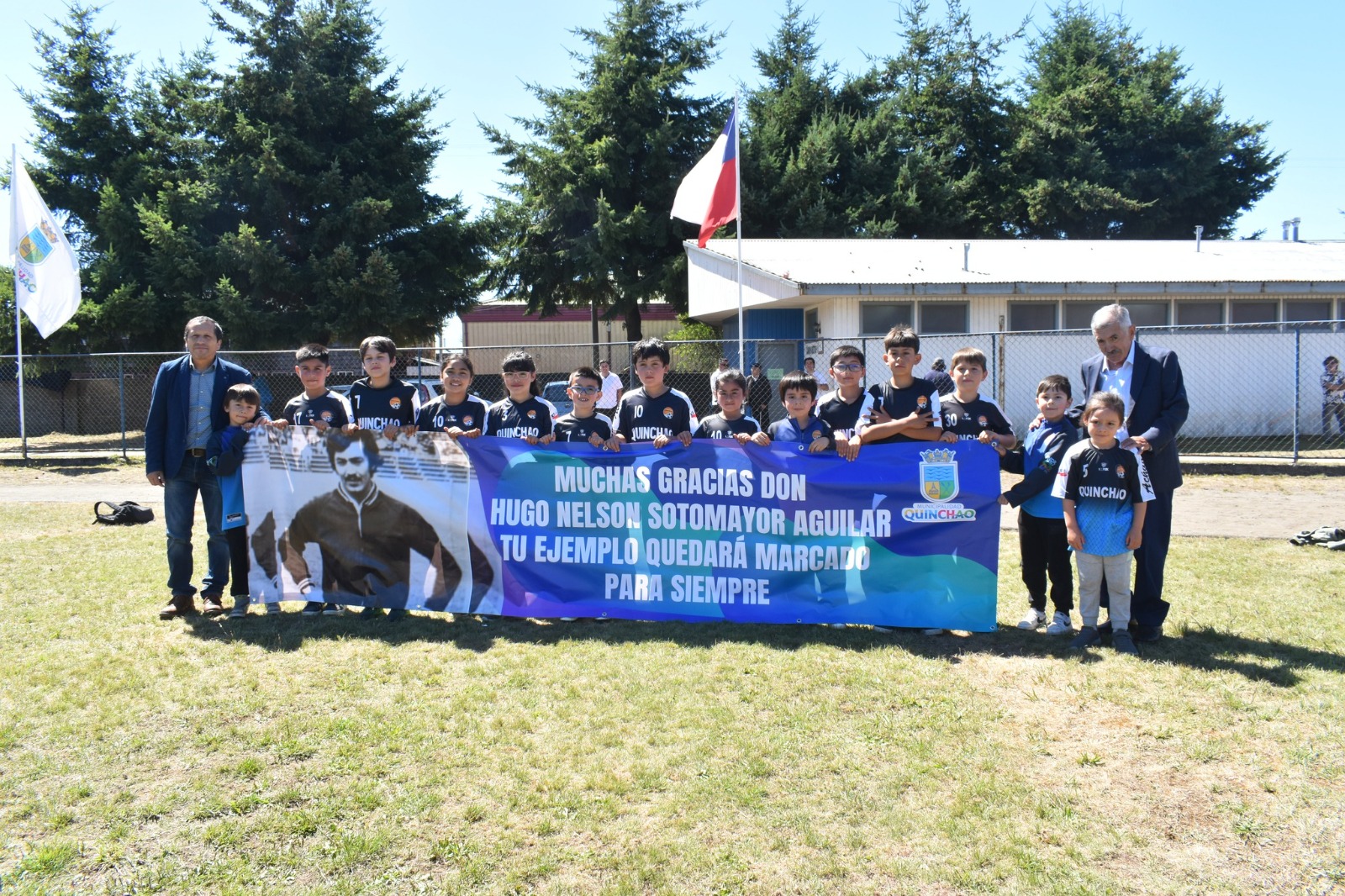 Lee más sobre el artículo Achao renombra su estadio en honor a Hugo Nelson Sotomayor, ícono del fútbol y dirigente comunitario