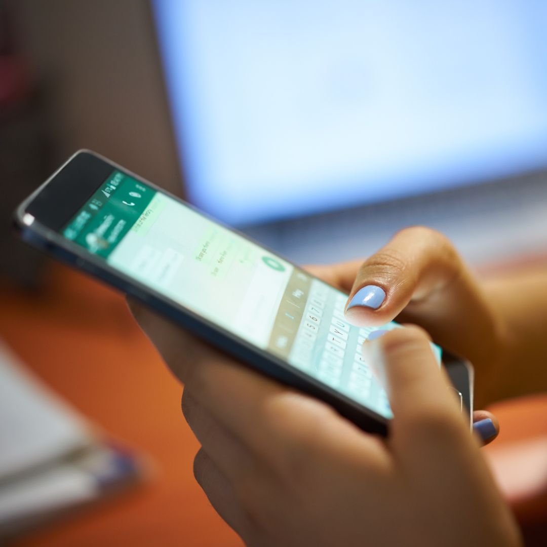 Lee más sobre el artículo Cómo detectar las estafas de ofertas de empleo en WhatsApp y qué hacer para evitarlas