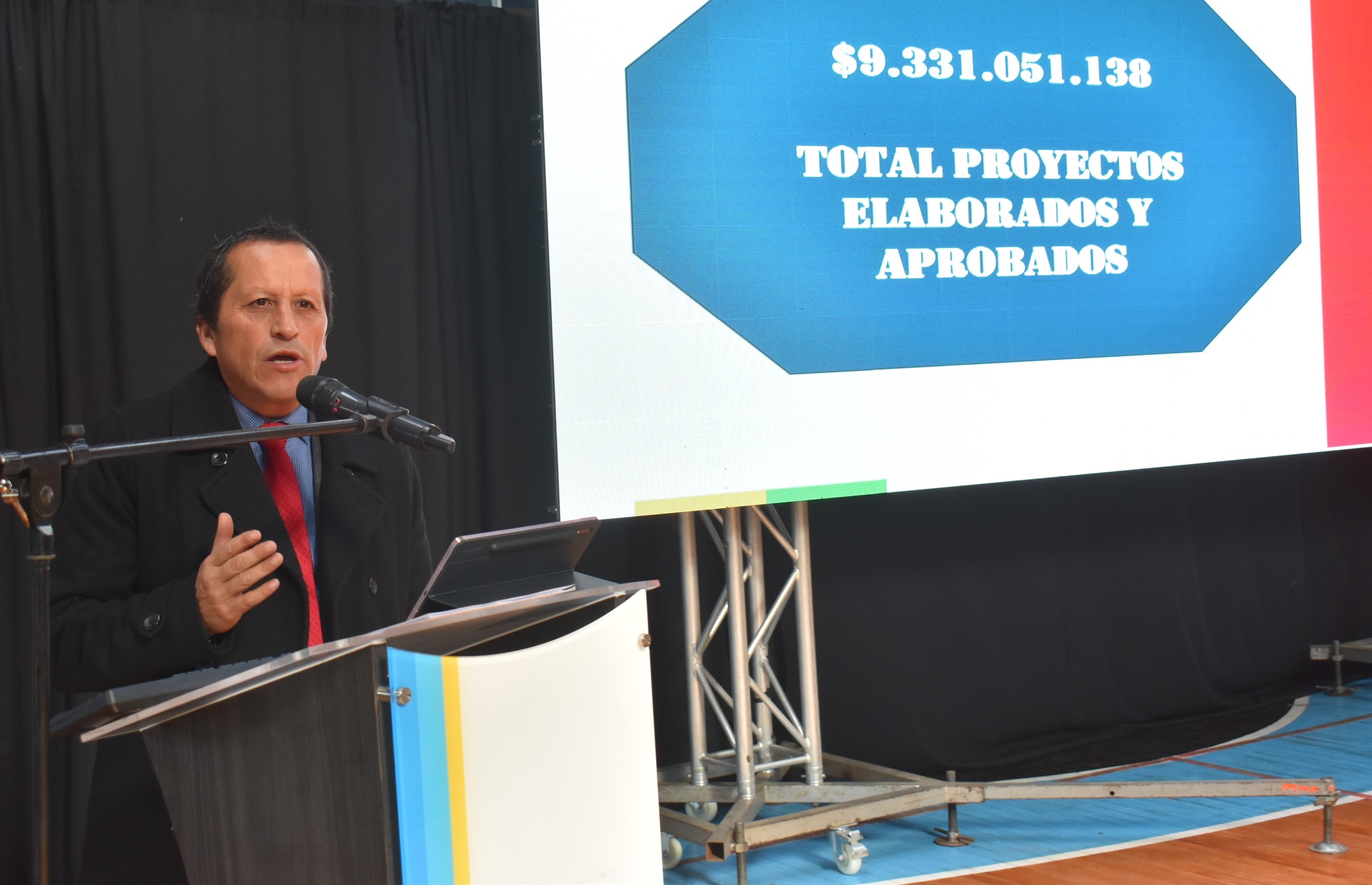 Lee más sobre el artículo Alcalde de Quinchao realiza su tercera cuenta pública: Más de $9300 millones invertidos en 2023