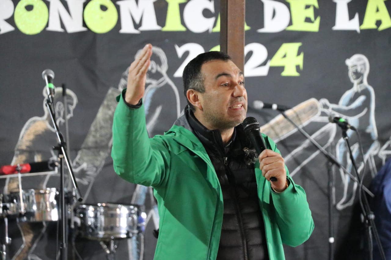 Lee más sobre el artículo Carabineros desmiente cifras del alcalde de Castro sobre resolución de delitos con imágenes de cámaras municipales