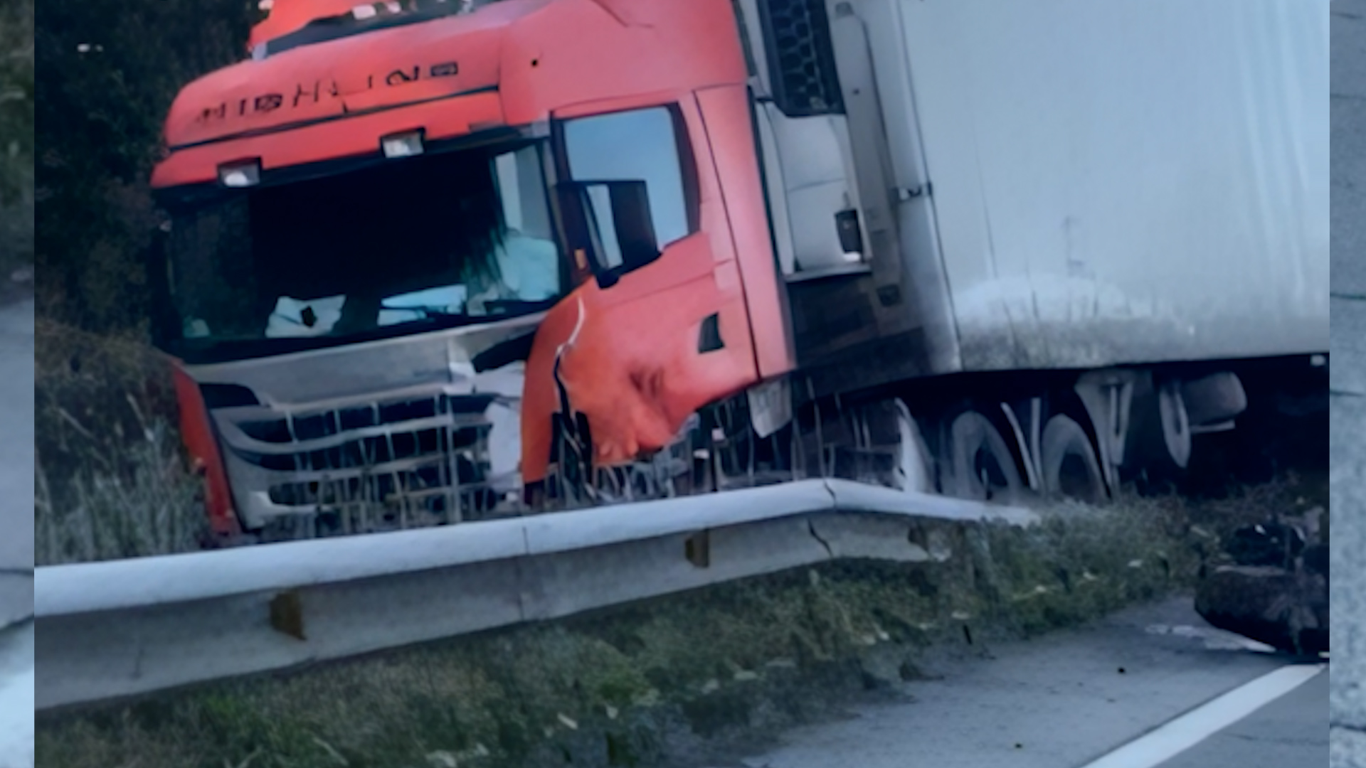 Lee más sobre el artículo Una víctima fatal en colisión frontal en sector Tantauco cruce Aguas Buenas