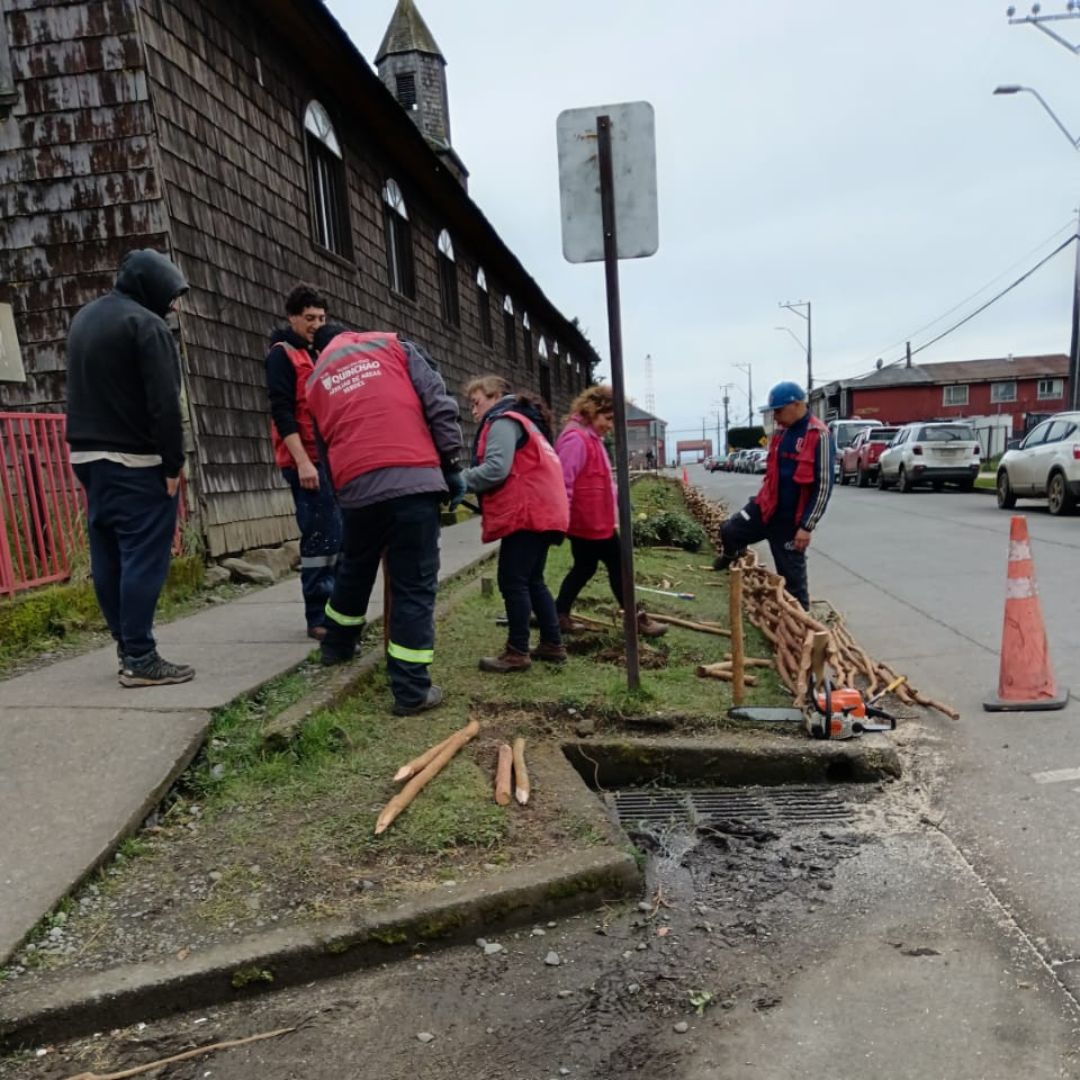 Lee más sobre el artículo Alcalde René Garcés llama a la comunidad a cuidar los espacios verdes