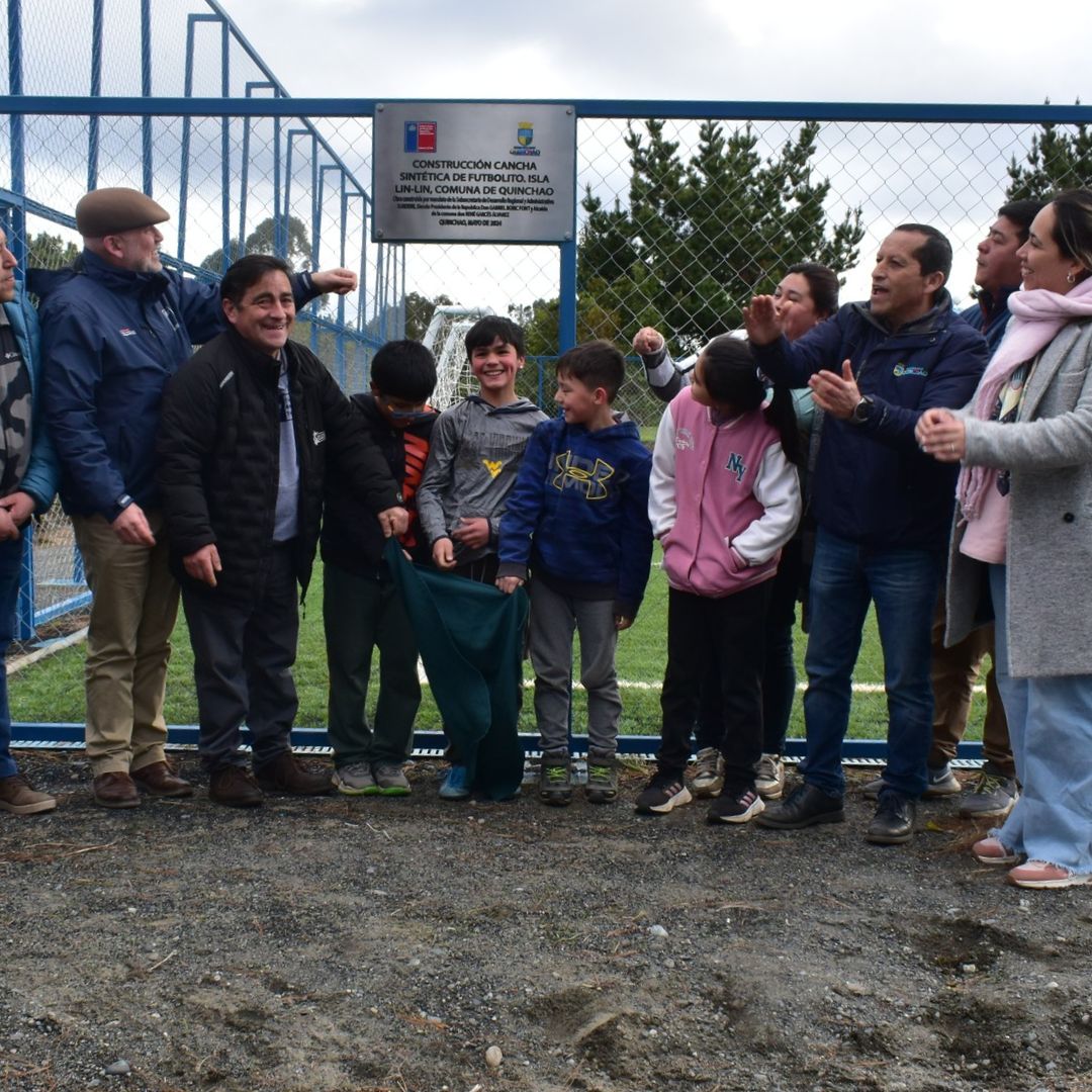 Lee más sobre el artículo Comunidad de Isla Linlin inaugura nueva cancha sintética de futbolito