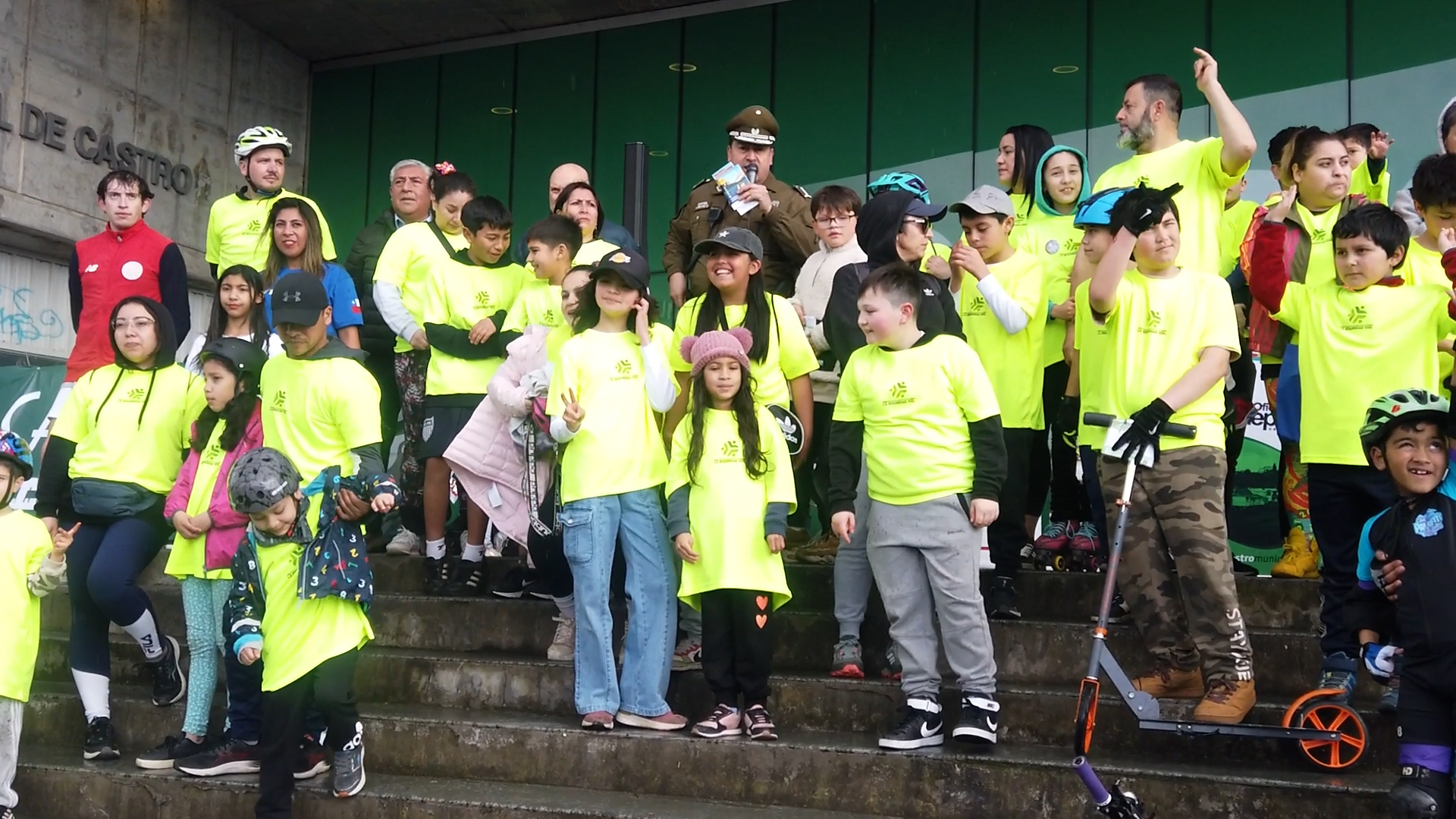 Lee más sobre el artículo Alrededor de 200 personas participaron de la mañana recreativa en el lanzamiento de la campaña «Unidos por un 18 seguro»