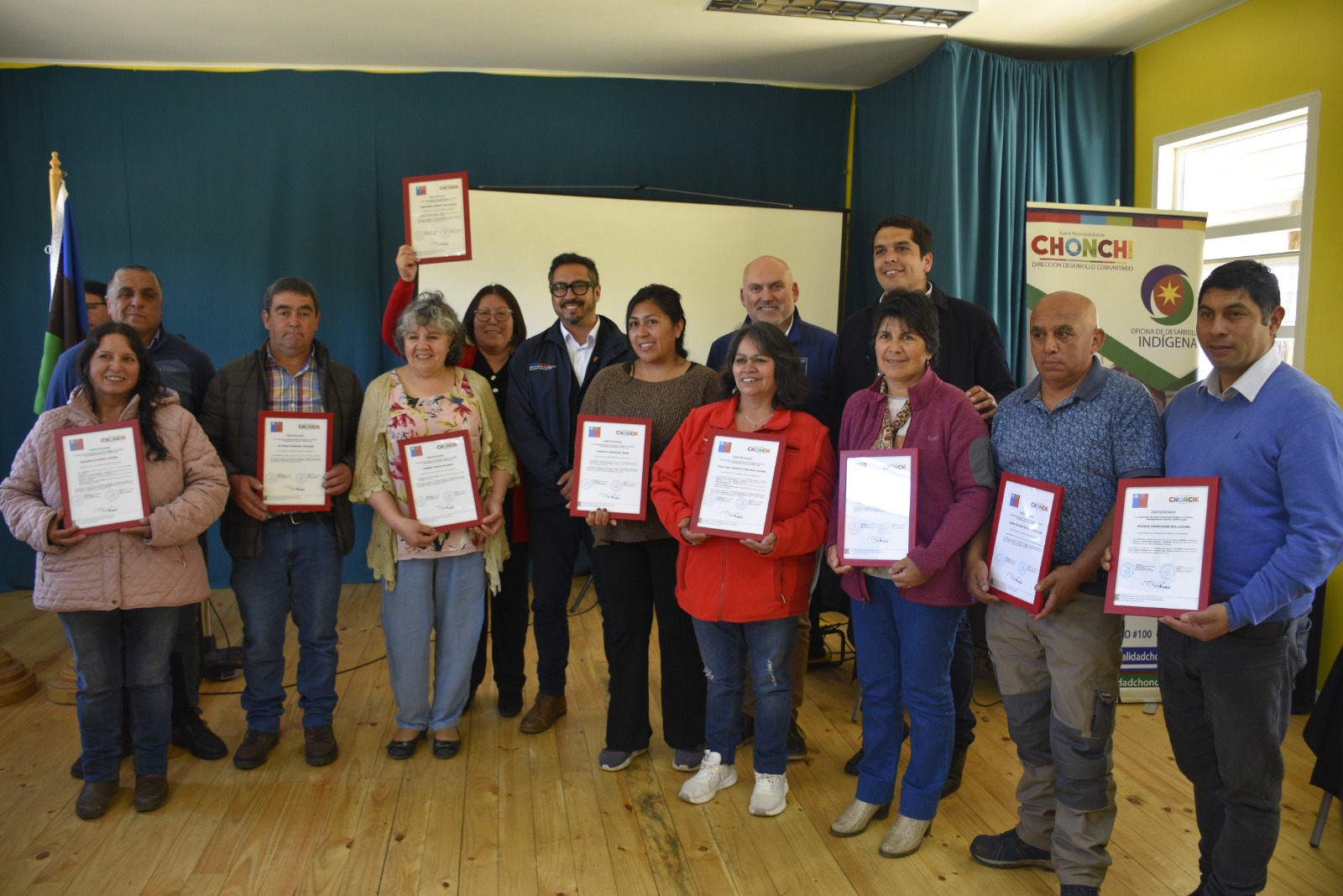 Lee más sobre el artículo Culmina con éxito última mesa territorial de la cuenca Huillinco-Cucao, garantizando continuidad en 2025