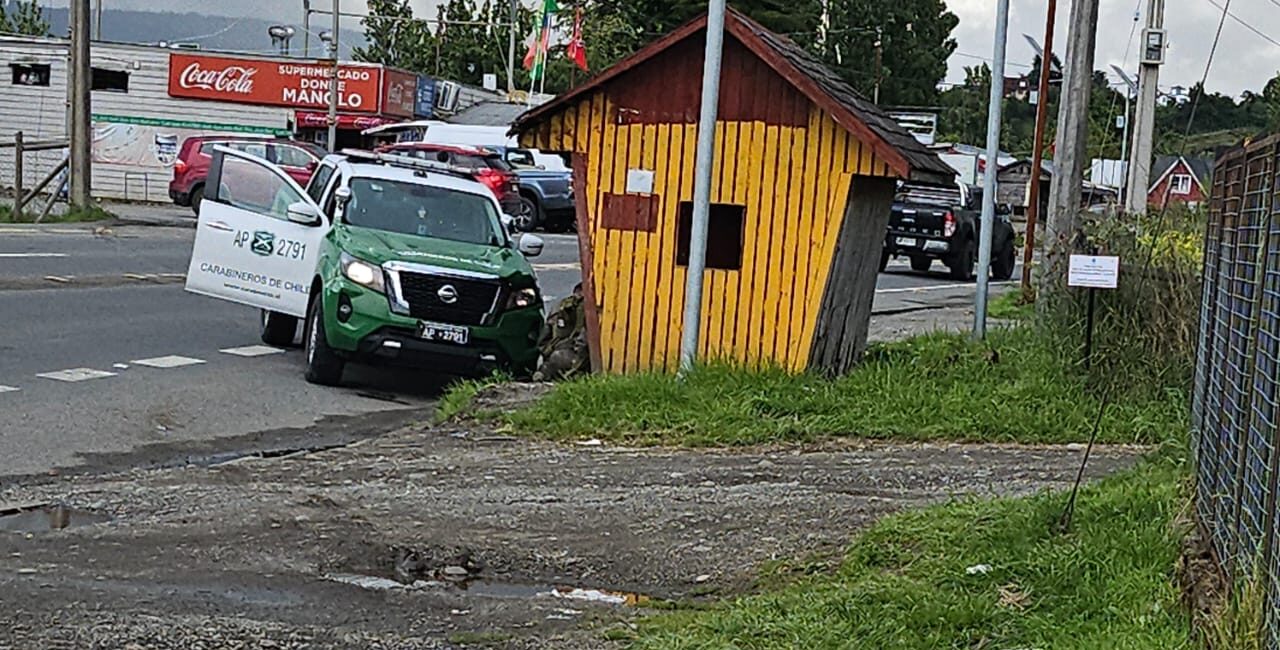 Lee más sobre el artículo Robo en sector de Pid Pid culmina con detención de cuatro sujetos tras persecución en Putemún