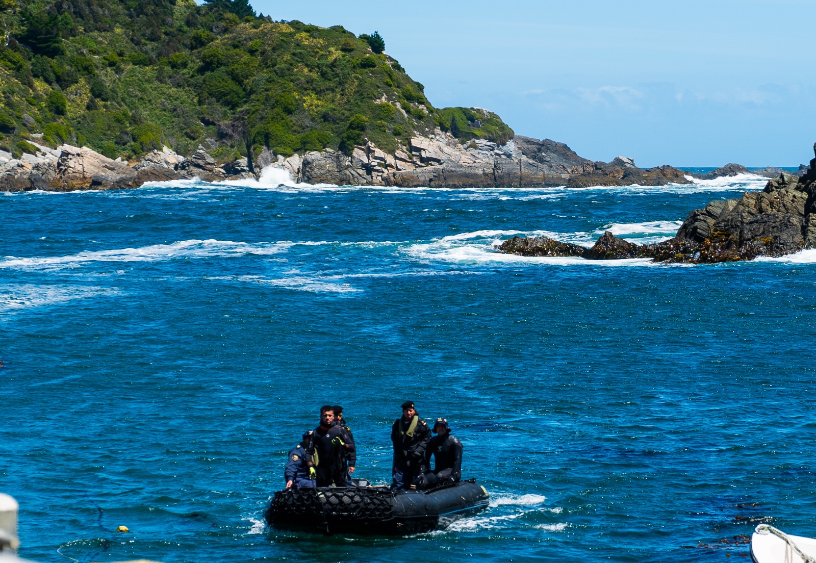 Lee más sobre el artículo 7 víctimas fatales en naufragio de Punta Tiburón, Bahía Mansa