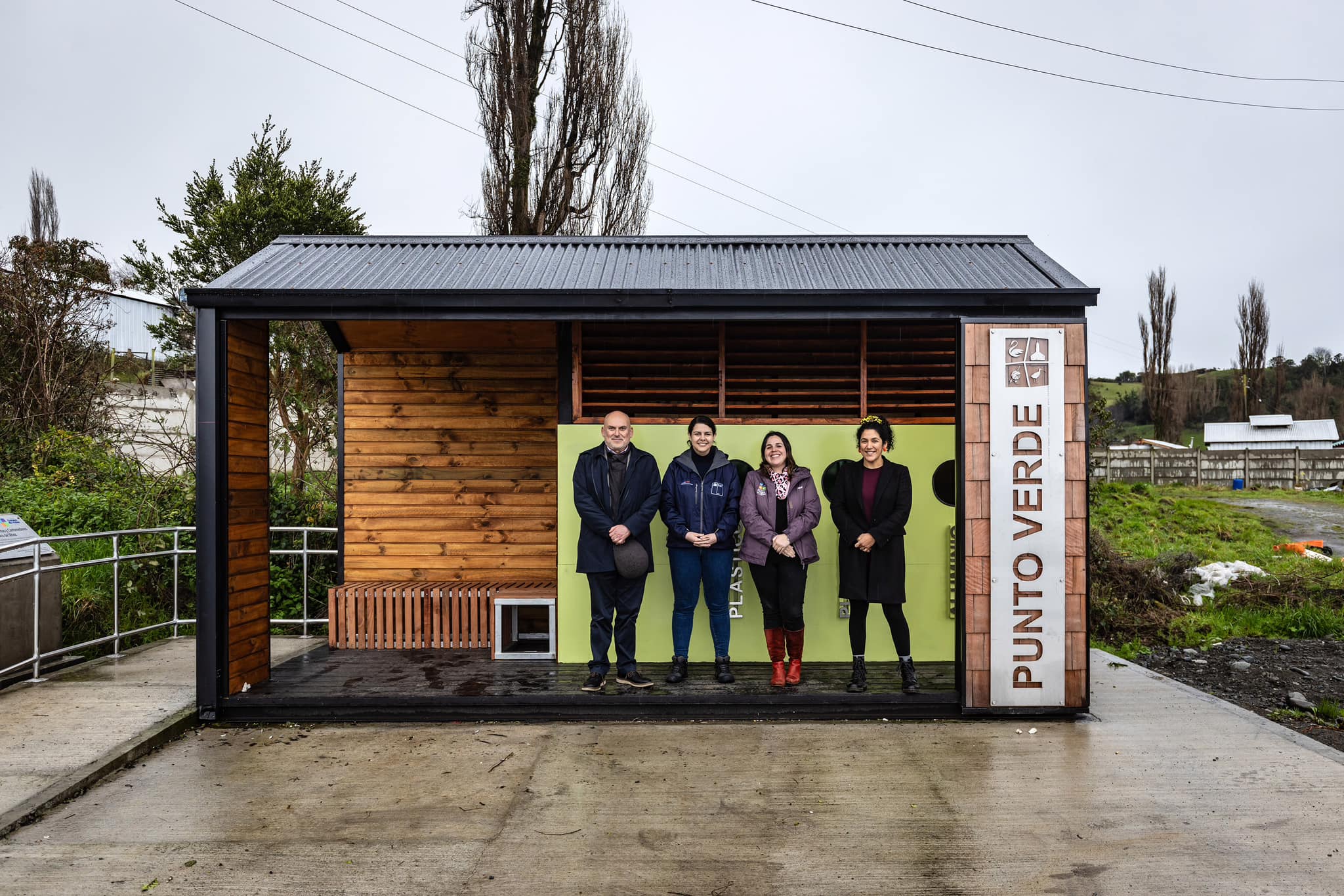 Lee más sobre el artículo Subsecretaria Perales destaca inversión histórica en Curaco de Vélez durante visita a la Región de Los Lagos