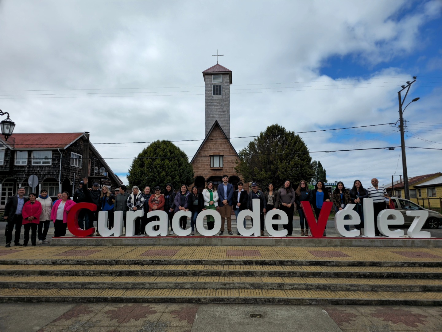 Lee más sobre el artículo Culmina Programa PROFOCAP 2024 en Curaco de Vélez: 14 Vecinos Reciben Certificación Laboral