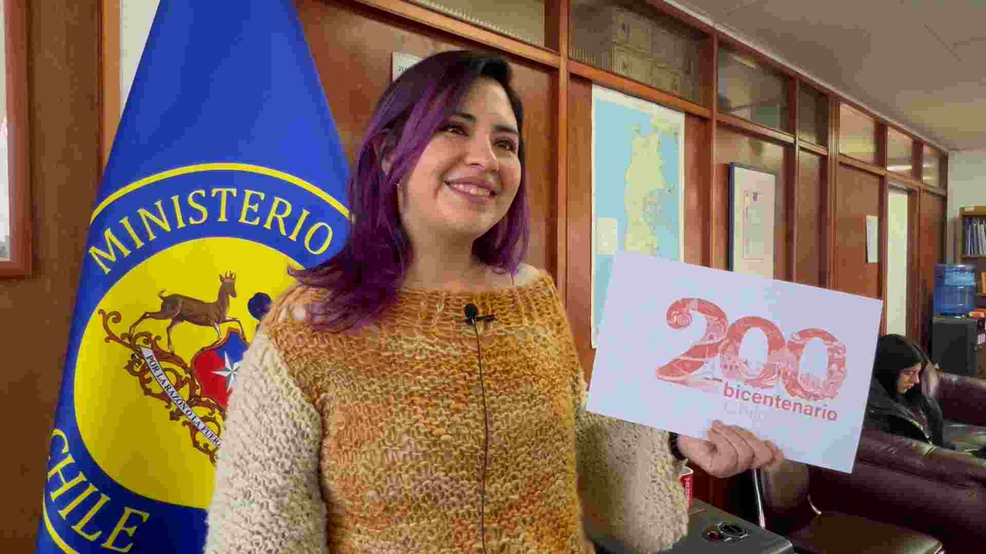 Lee más sobre el artículo Diseñadora chilota Fernanda Rojas gana el Sello Bicentenario de Chiloé con propuesta que cautivó a la ciudadanía