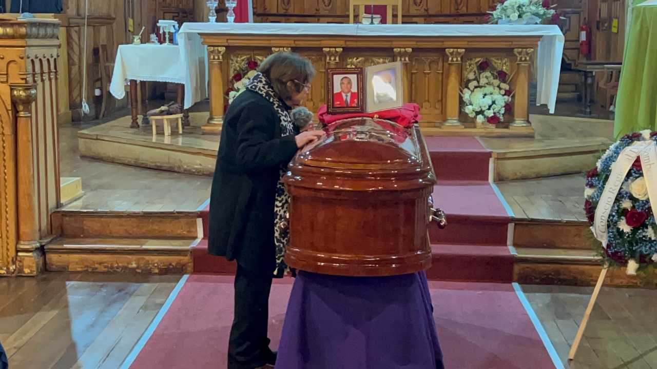 Lee más sobre el artículo Castro despidió a Humberto Molina Bustamante, bombero insigne y formador de generaciones