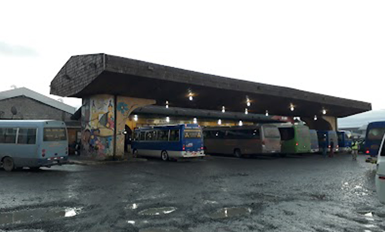 Lee más sobre el artículo Falla de transmisión eléctrica deja a oscuras al Terminal de Buses de Castro