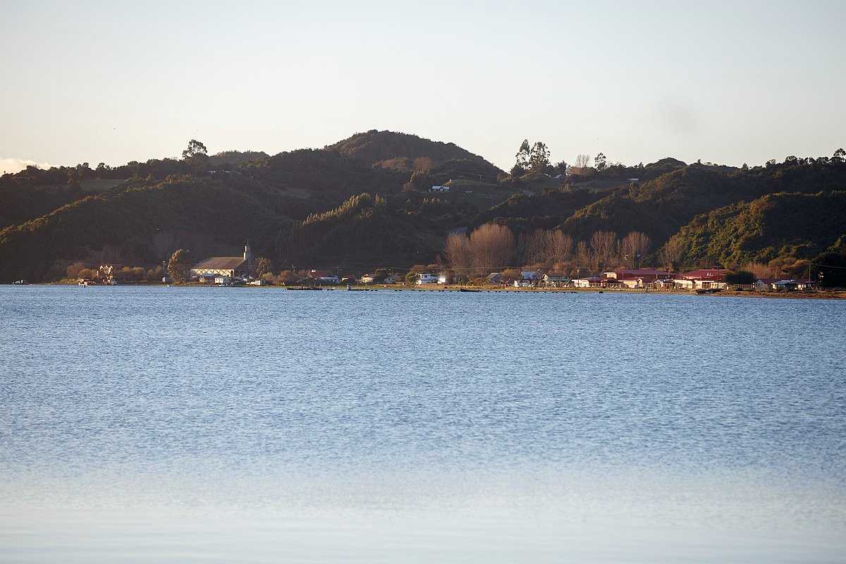 Lee más sobre el artículo Descubren cadáver flotando en las aguas de Villa Quinchao