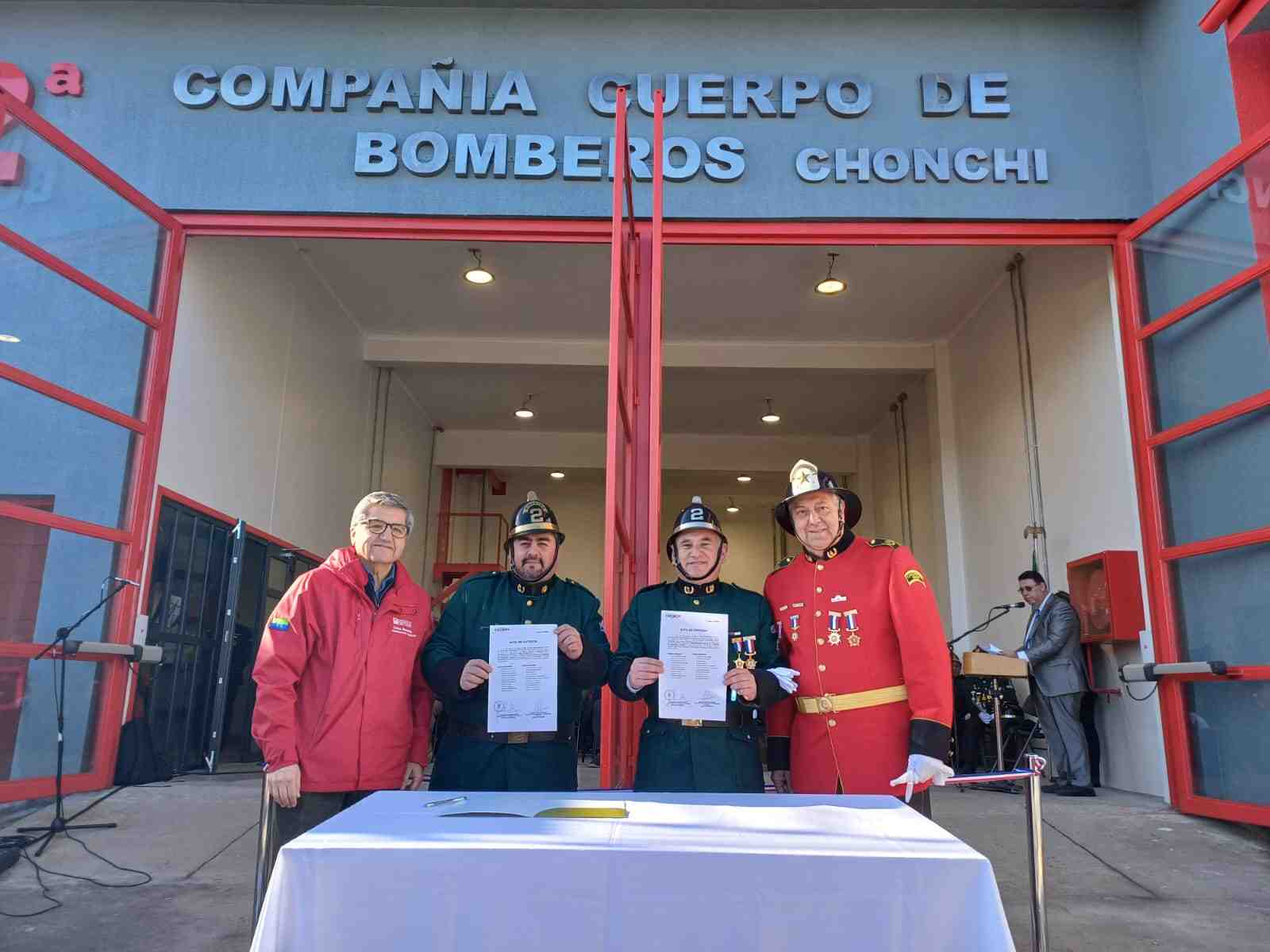 Lee más sobre el artículo Con la inauguración de su nuevo cuartel, Bomba España de Chonchi celebra 62 años de historia