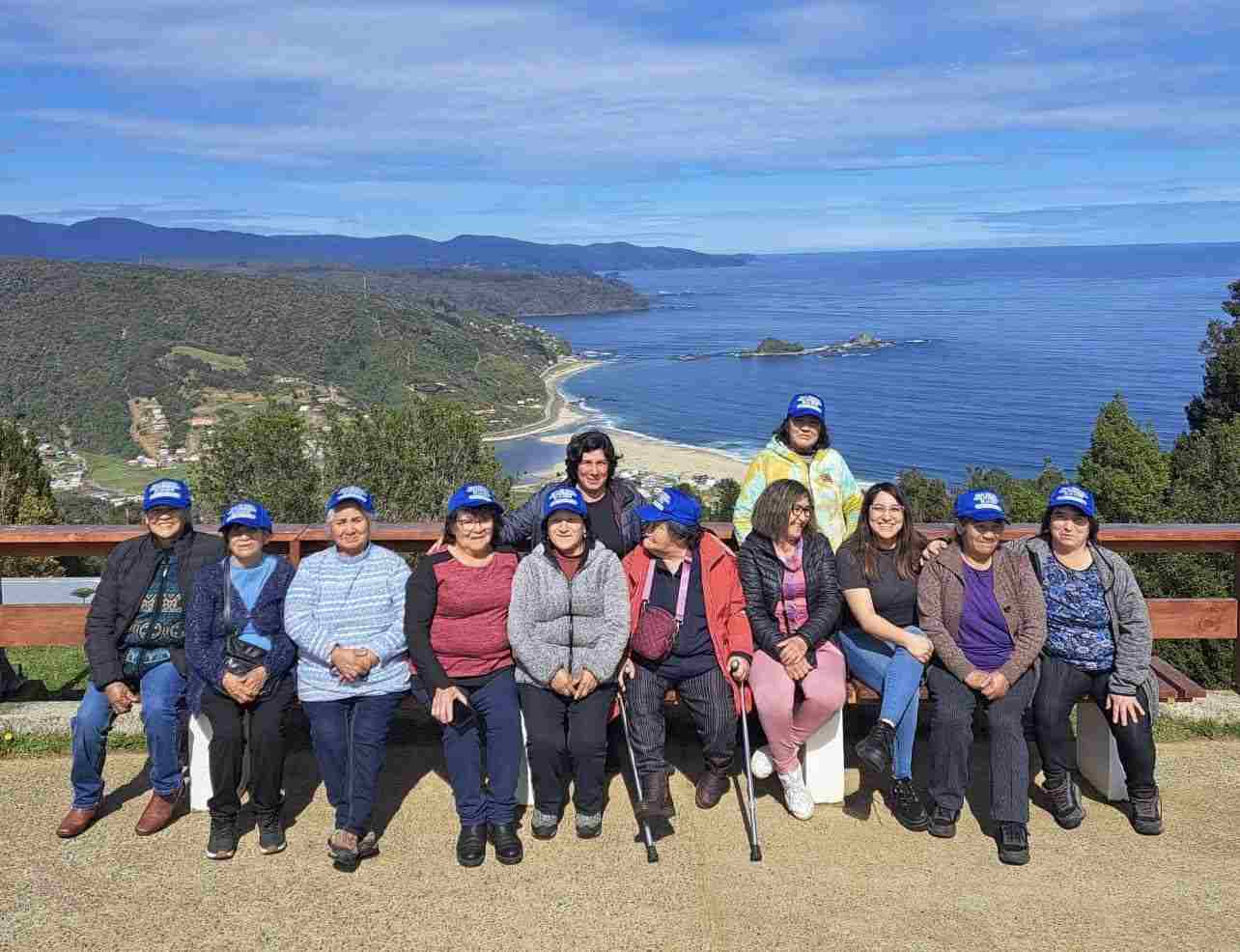 Lee más sobre el artículo Adultos Mayores de Queilen fortalecen raíces en enriquecedor viaje cultural