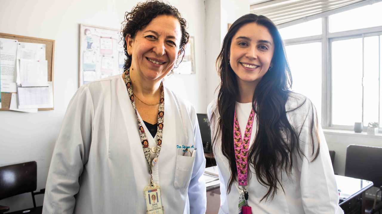 Lee más sobre el artículo Pediatra del Hospital de Ancud se especializa en Gastroenterología Infantil para reforzar la red de Salud Chiloé