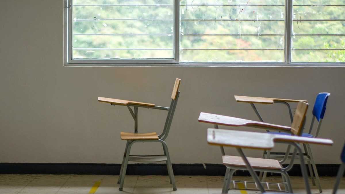 Lee más sobre el artículo Escuela rural Blanchard cumple una semana cerrada tras amenaza de muerte de apoderado a única profesora