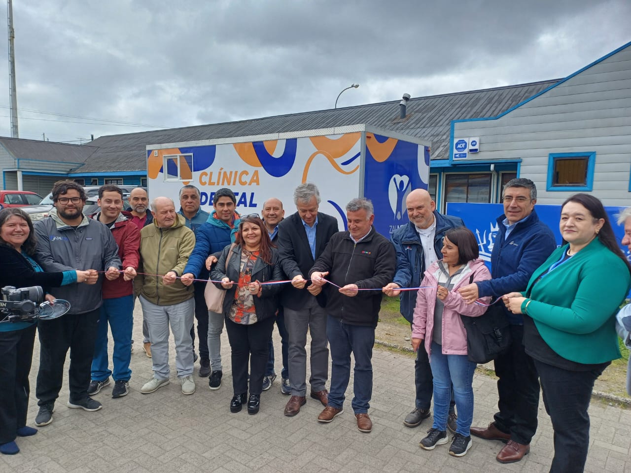 Lee más sobre el artículo Programa dental gratuito beneficia a más de 500 vecinos de Chonchi y reduce listas de espera