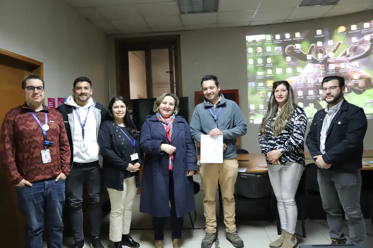 Lee más sobre el artículo Comunidad funcionaria del Servicio Salud Chiloé se sensibiliza con el reciclaje, el autocuidado y prevención de accidentes laborales.