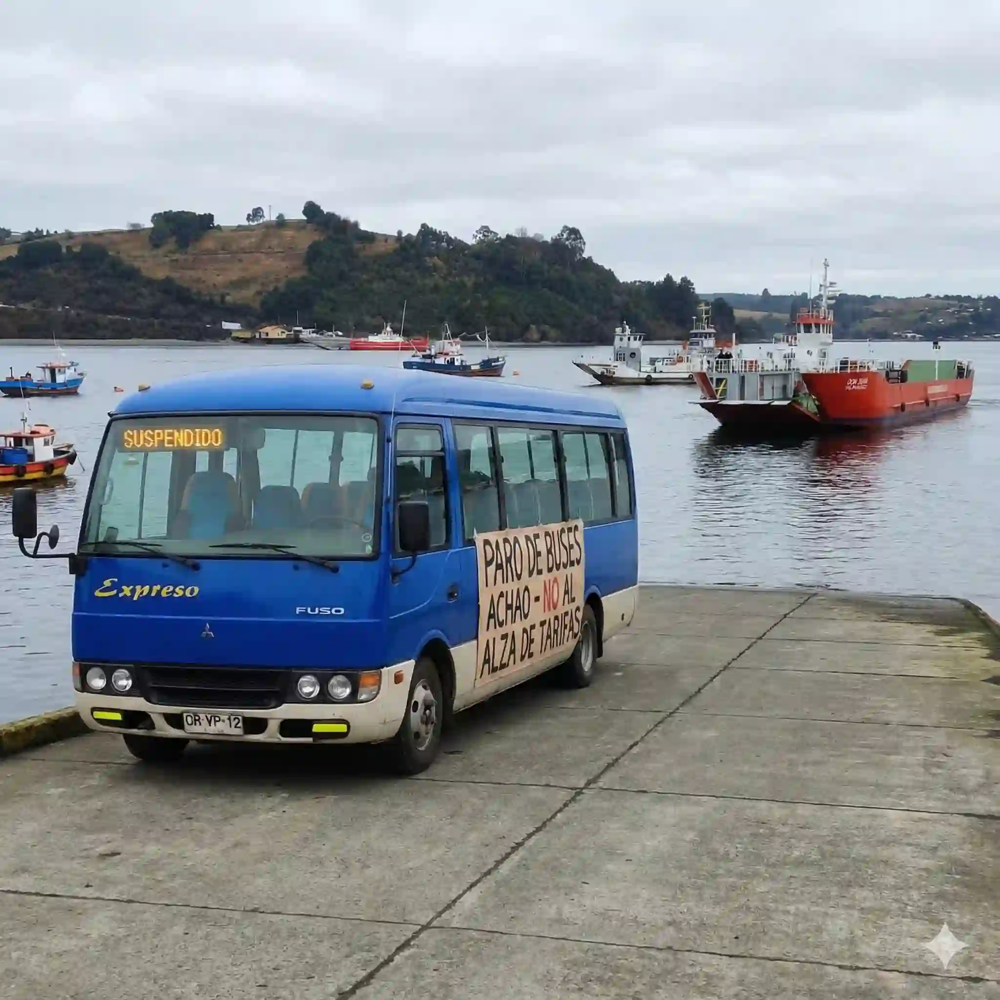 Lee más sobre el artículo Buses Expreso Achao anuncian paralización total para este martes en protesta por alzas en el Canal Dalcahue