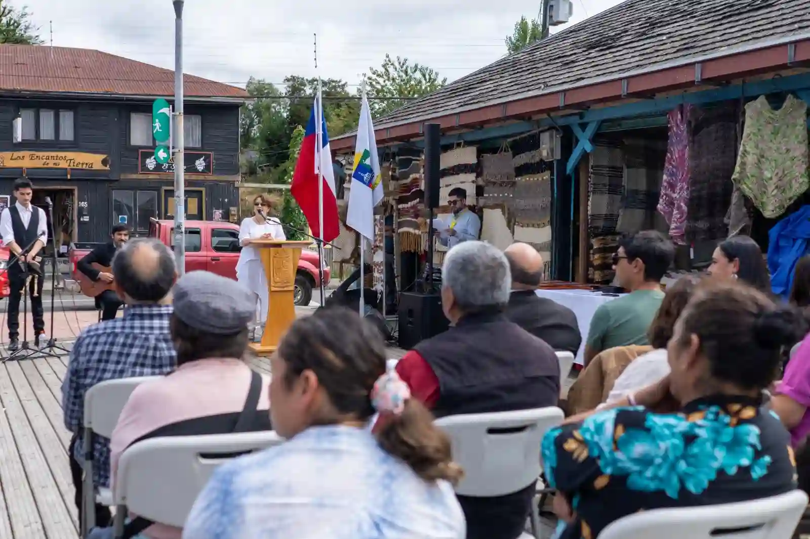 Lee más sobre el artículo Dalcahue realiza la 18ª versión del Encuentro Provincial de Artesanos de Chiloé