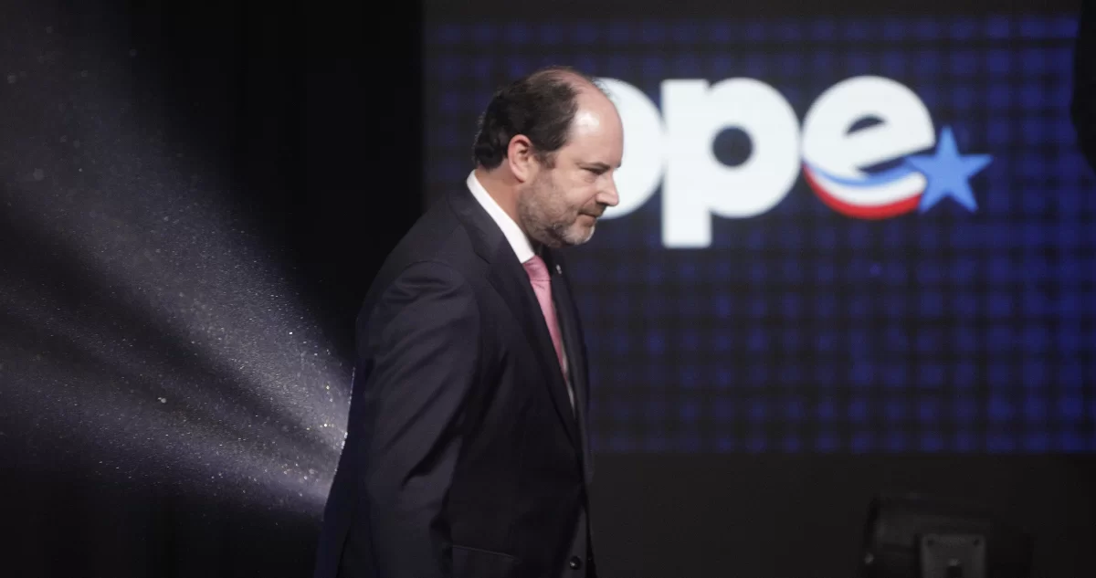 Lee más sobre el artículo Ministro del Trabajo anticipa reajuste “acotado” del salario mínimo: “Debe ser con dosis de realidad”