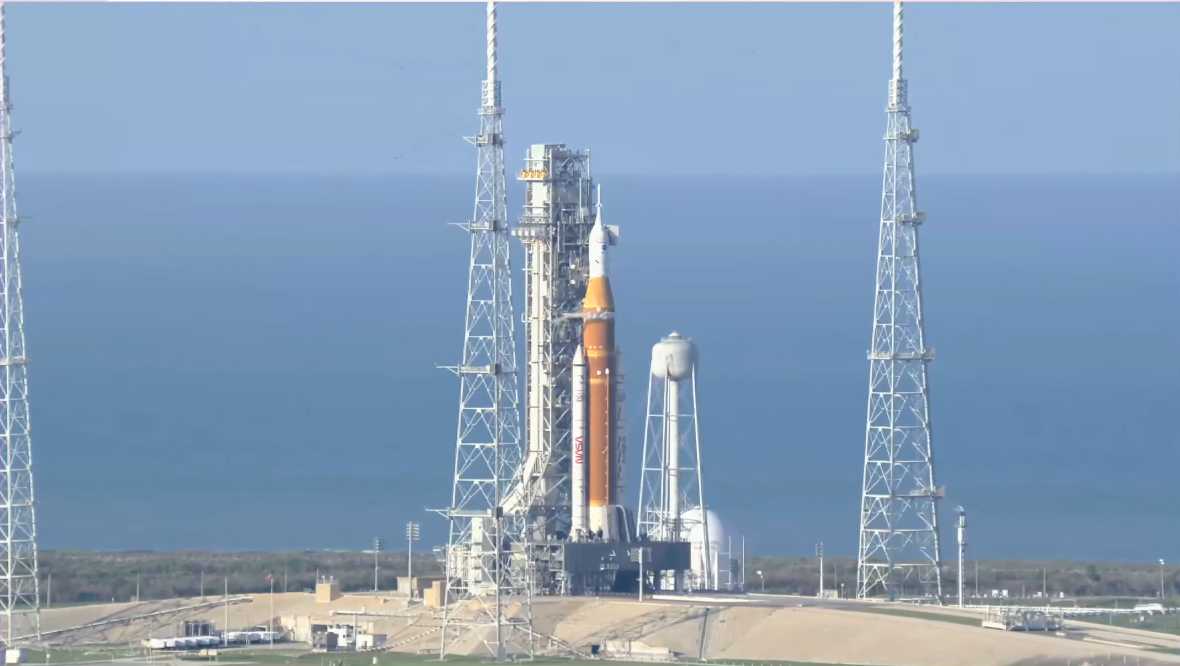 Lee más sobre el artículo Artemis II: sigue en vivo la transmisión de la NASA y la misión que llevará astronautas a la Luna