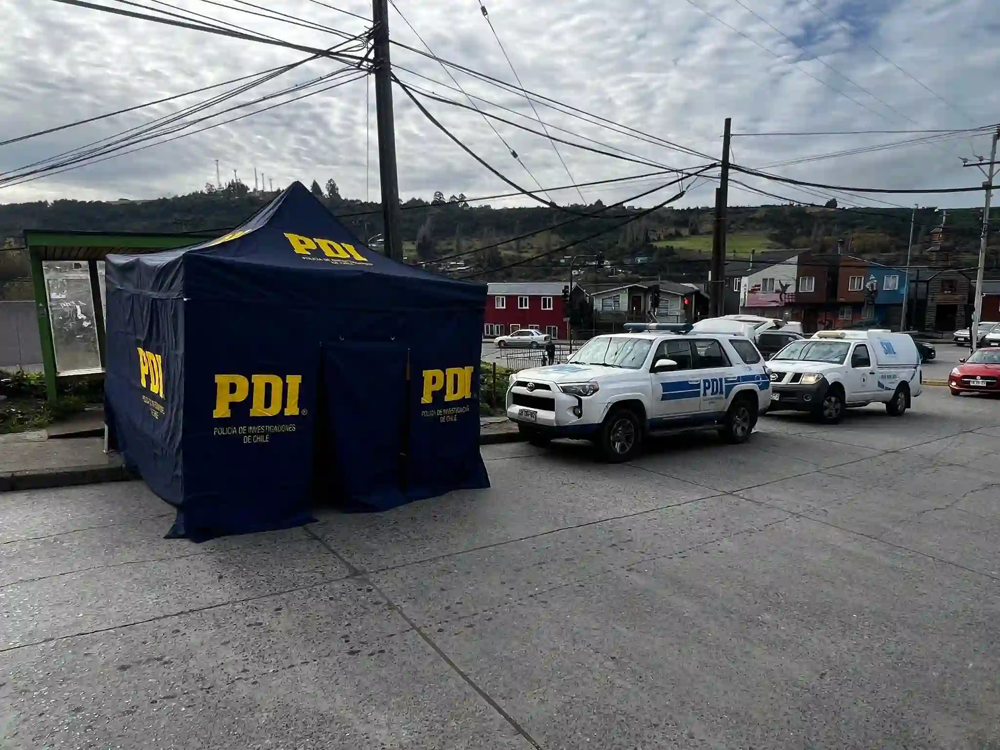 Lee más sobre el artículo Investigan hallazgo de cadáver en paradero de la comuna de Castro